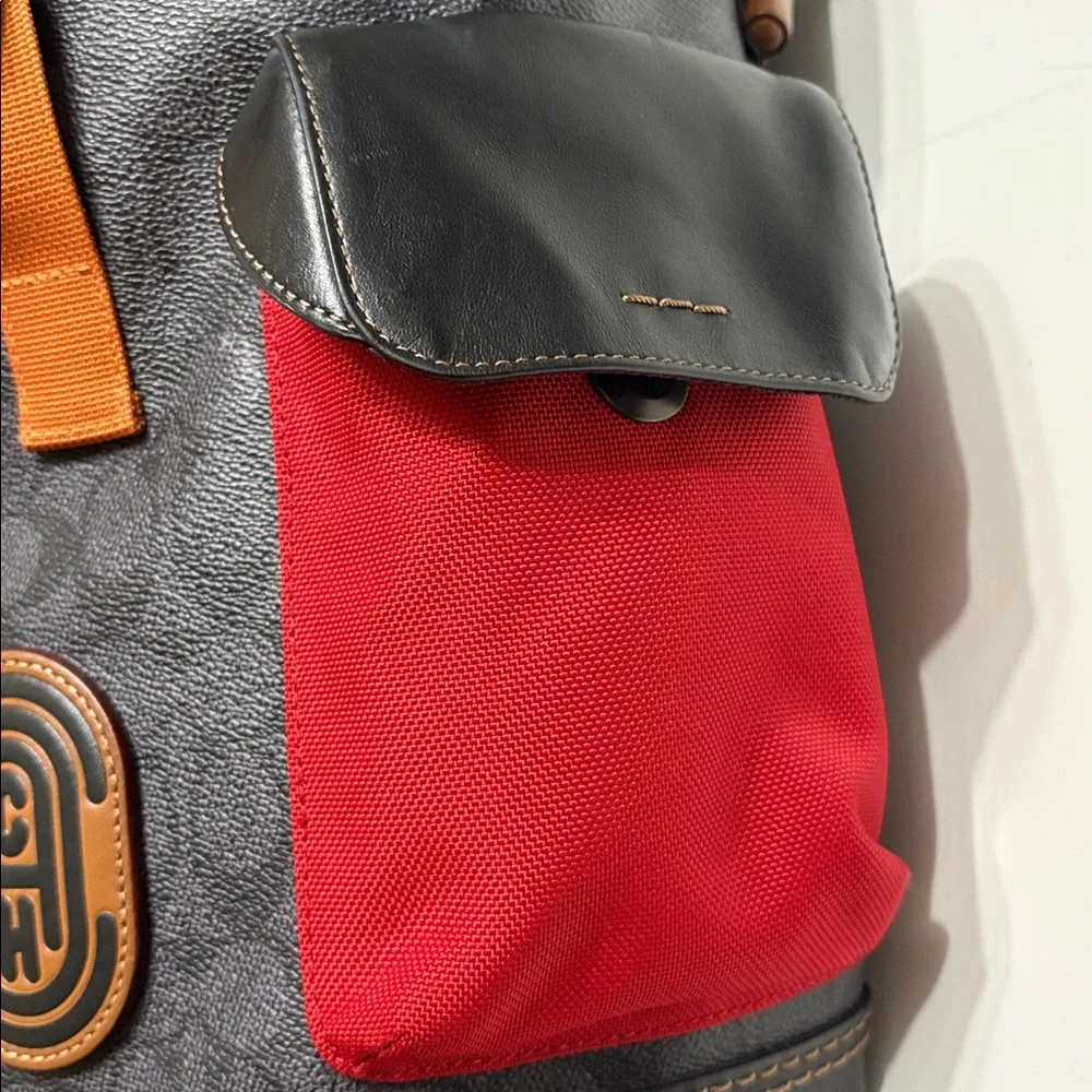 Coach Rivington Backpack In Signature Canvas With Coach Patch - Picture 3 of 16